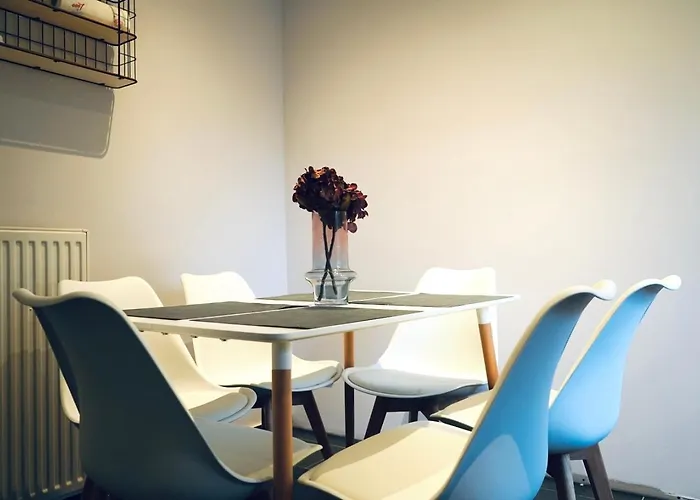 Haus Im Gruenen Fuer 6 Personen-3 Schlafzimmer- 3 Baedern -Waschmaschine-Grosse Terrasse- Vollausgestattete Kueche