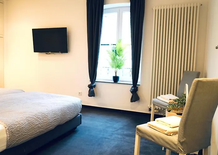 Haus Im Gruenen Fuer 6 Personen-3 Schlafzimmer- 3 Baedern -Waschmaschine-Grosse Terrasse- Vollausgestattete Kueche