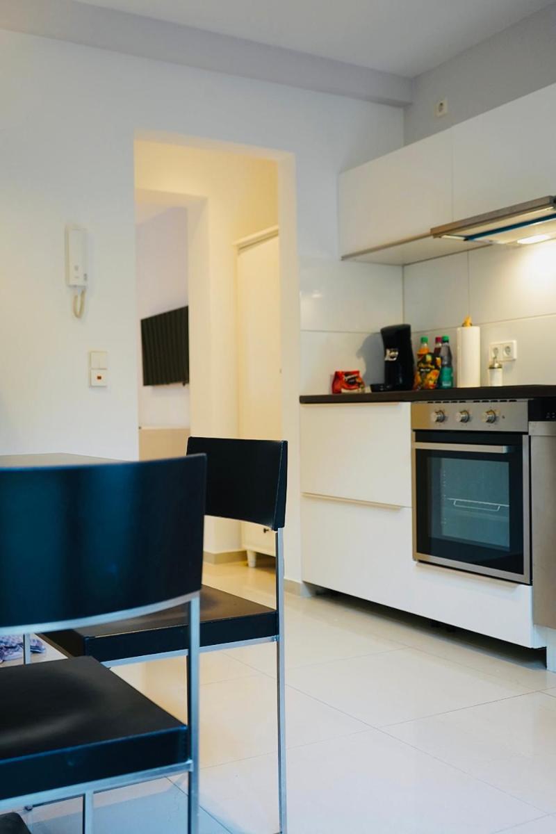 Apartment Haus Im Gruenen Fuer 6 Personen-3 Schlafzimmer- 3 Baedern -waschmaschine-grosse Terrasse- Vollausgestattete Kueche *