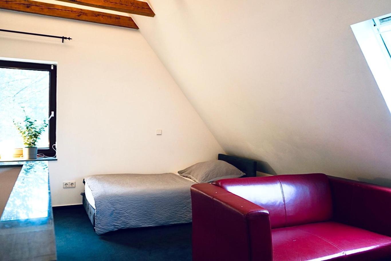 Haus Im Gruenen Fuer 6 Personen-3 Schlafzimmer- 3 Baedern -waschmaschine-grosse Terrasse- Vollausgestattete Kueche Wolfsburg