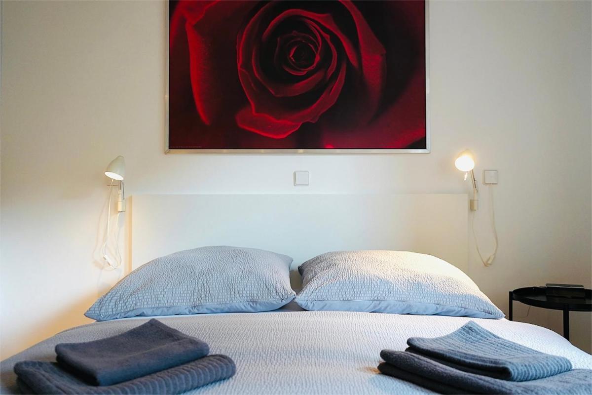 Apartment Haus Im Gruenen Fuer 6 Personen-3 Schlafzimmer- 3 Baedern -waschmaschine-grosse Terrasse- Vollausgestattete Kueche