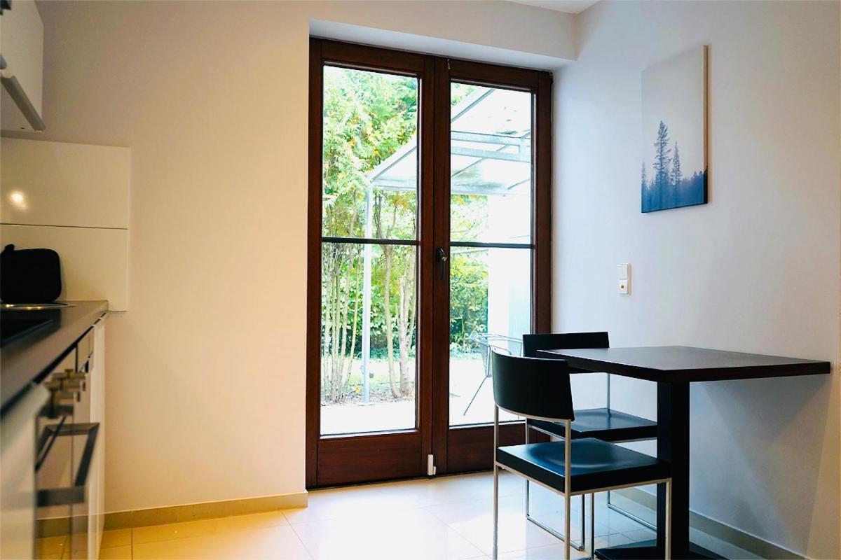Haus Im Gruenen Fuer 6 Personen-3 Schlafzimmer- 3 Baedern -waschmaschine-grosse Terrasse- Vollausgestattete Kueche Apartment